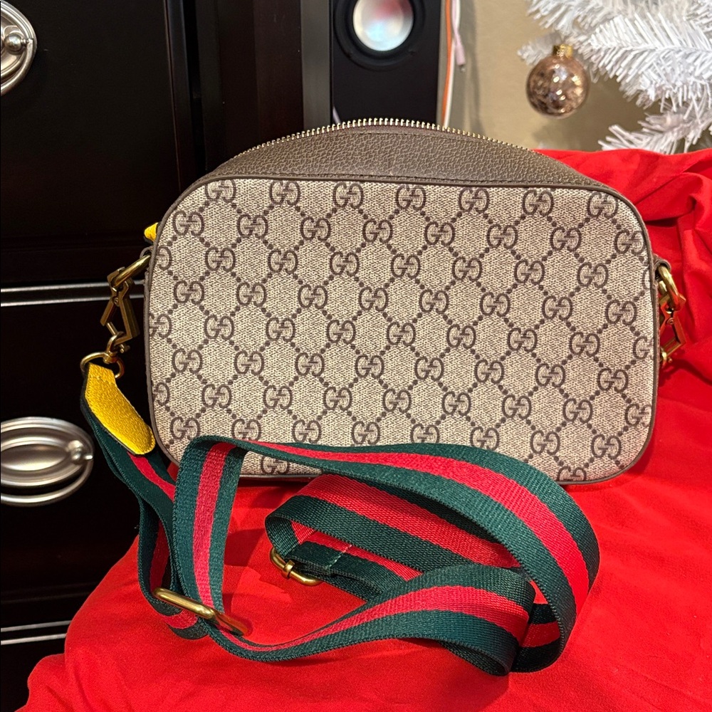 Purse - Picture 3 of 7